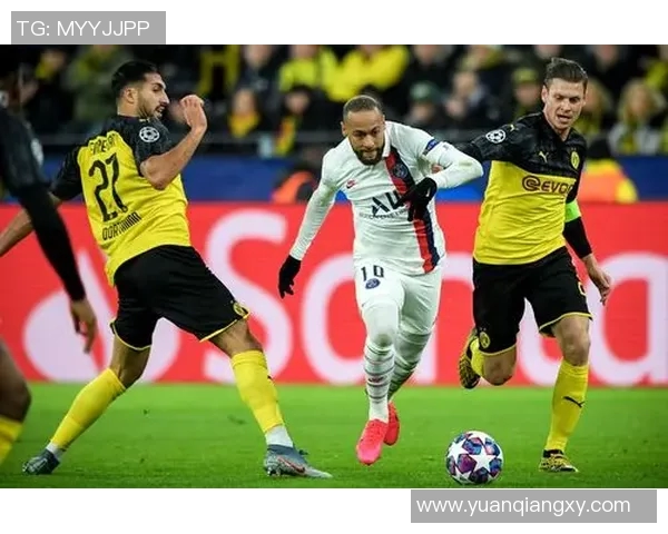 巴黎圣日耳曼与多特蒙德空场对决引发球迷热议与期待