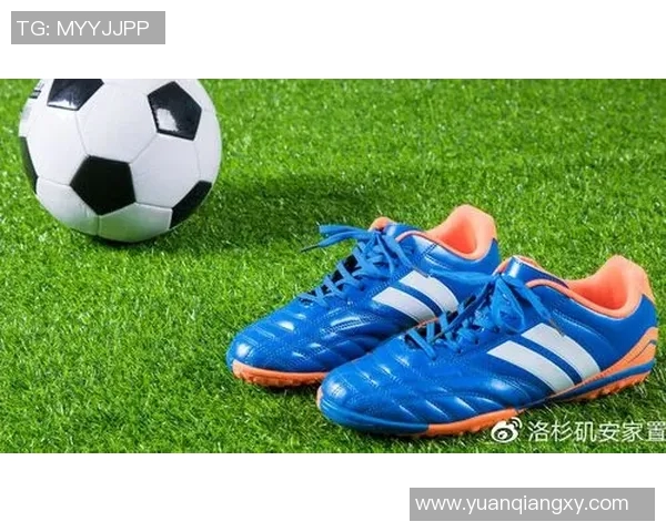 巴萨与利物浦激情对决海报展现足球魅力与荣耀之战